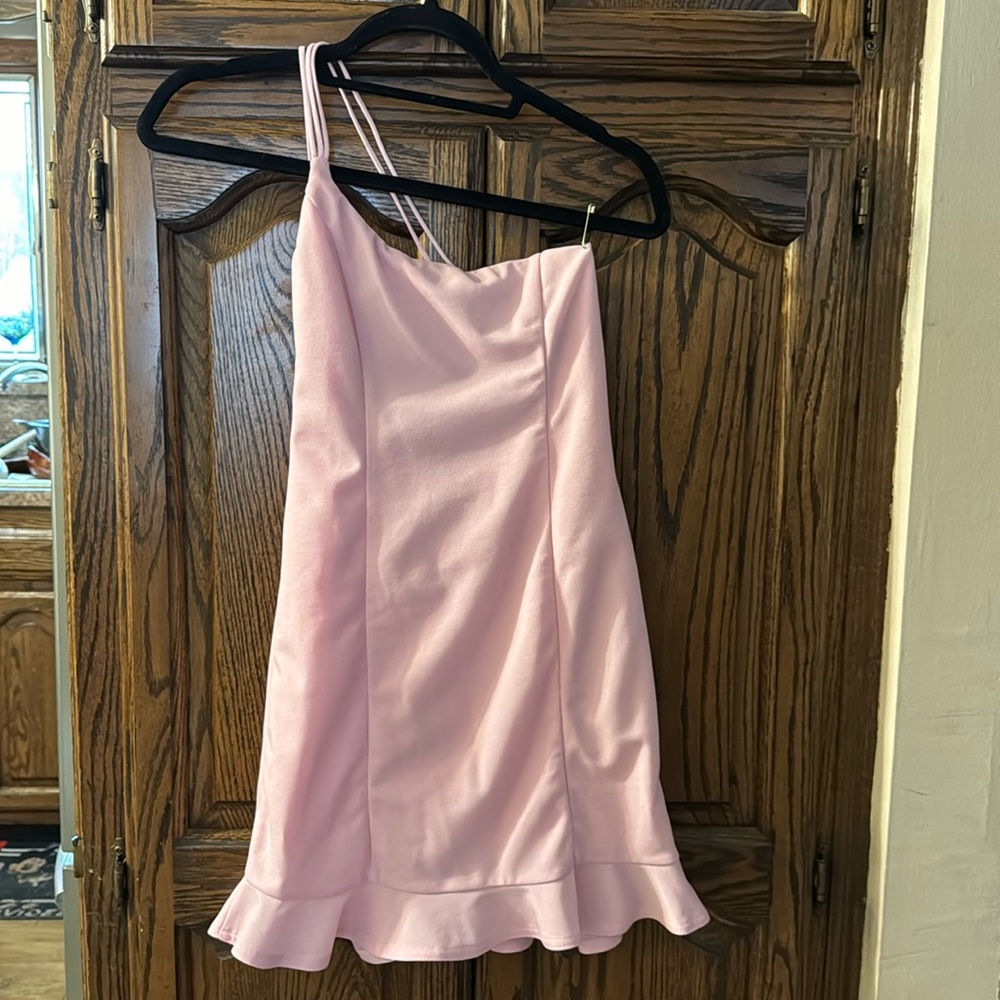 EUC! 🩷Lucy in the Sky,  Embry Shoulder Ruffle Dress, pink, size S